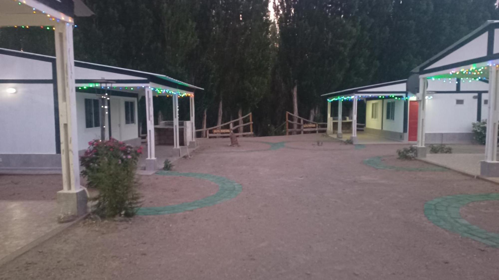 Cabanas De Los Andes 乌斯帕亚塔 外观 照片